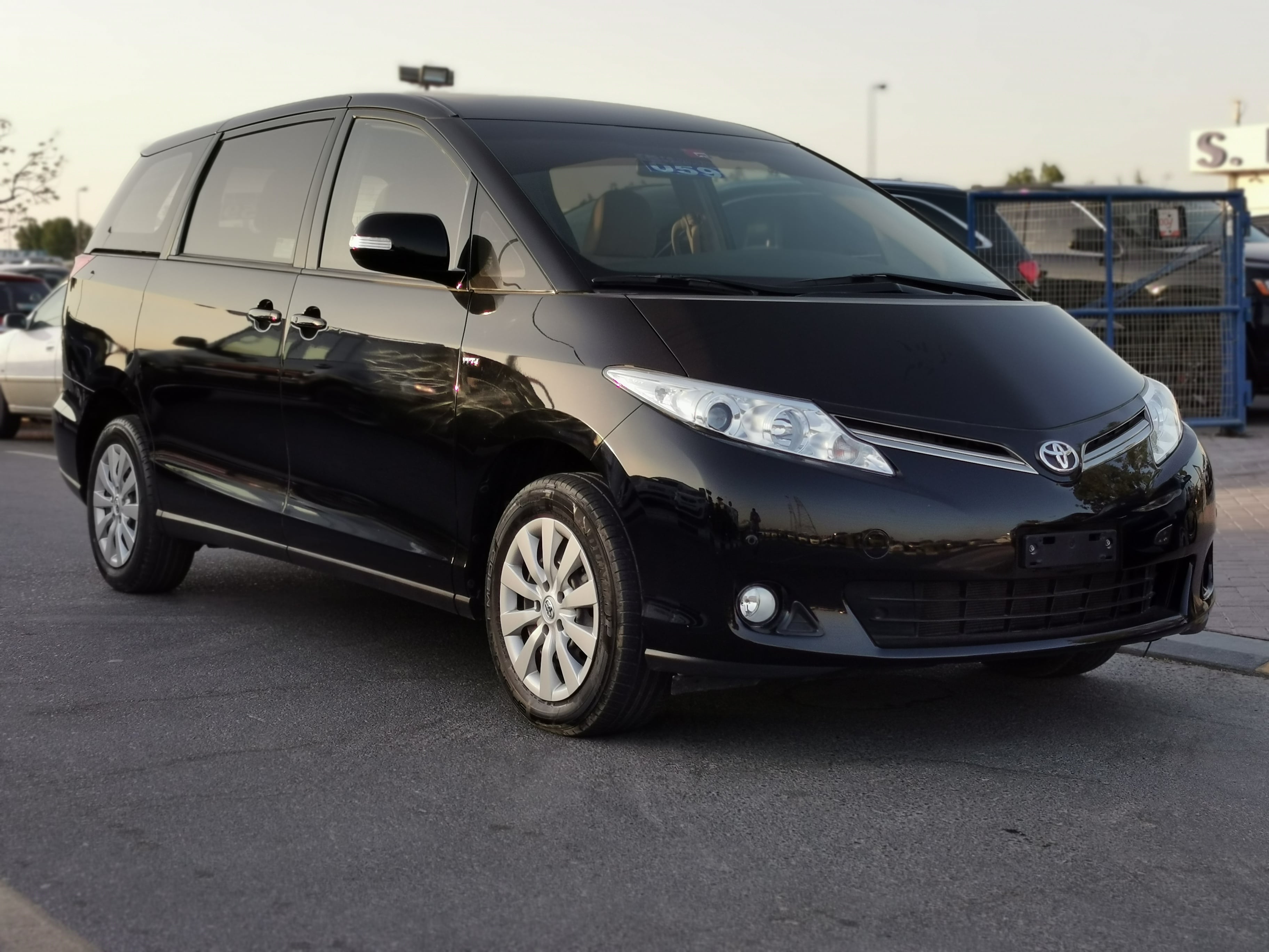 Toyota previa 2017